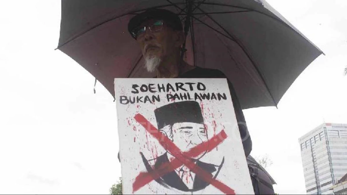 Soeharto dan Pertarungan Ingatan