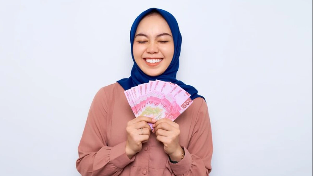 Keutamaan Bagi-bagi THR Jelang dan Saat Lebaran