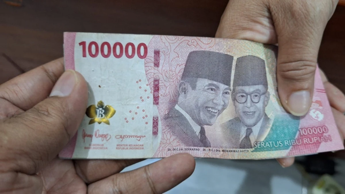Istri Ambil Uang Suami Tanpa Izin, Ini Hukumnya