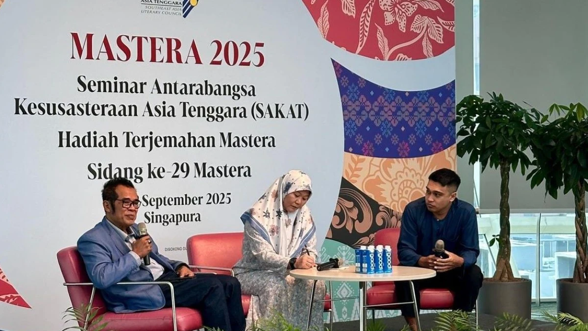 Guru Besar UIN Saizu Purwokerto Angkat Puisi sebagai Suara Global Selatan di SAKAT 2025 Singapura