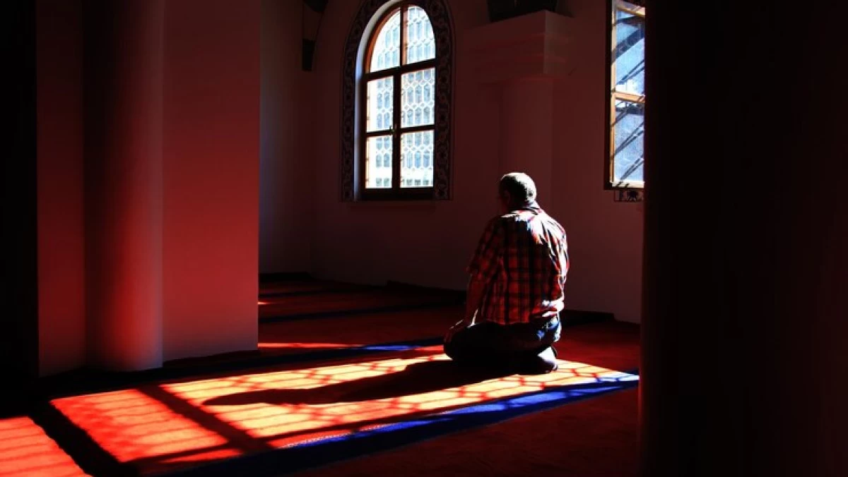Kisah Waria yang Menjadi Kekasih Allah
