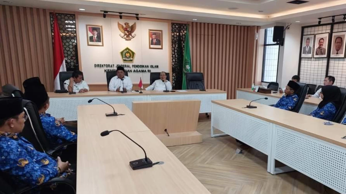Pesan Dirjen Pendis ke PPPK Baru: Pahami dan Implementasikan Nilai-nilai ASN