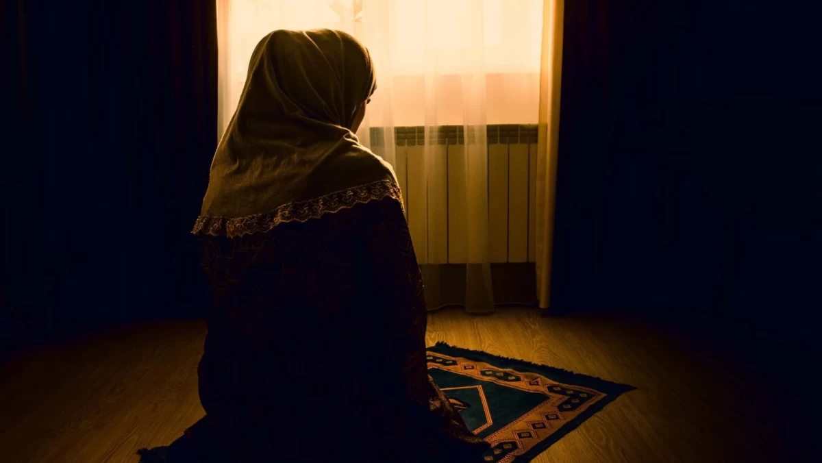 Panduan dan Tata Cara Sholat Jamak Takhir: Bacaan Niat dan Dalilnya