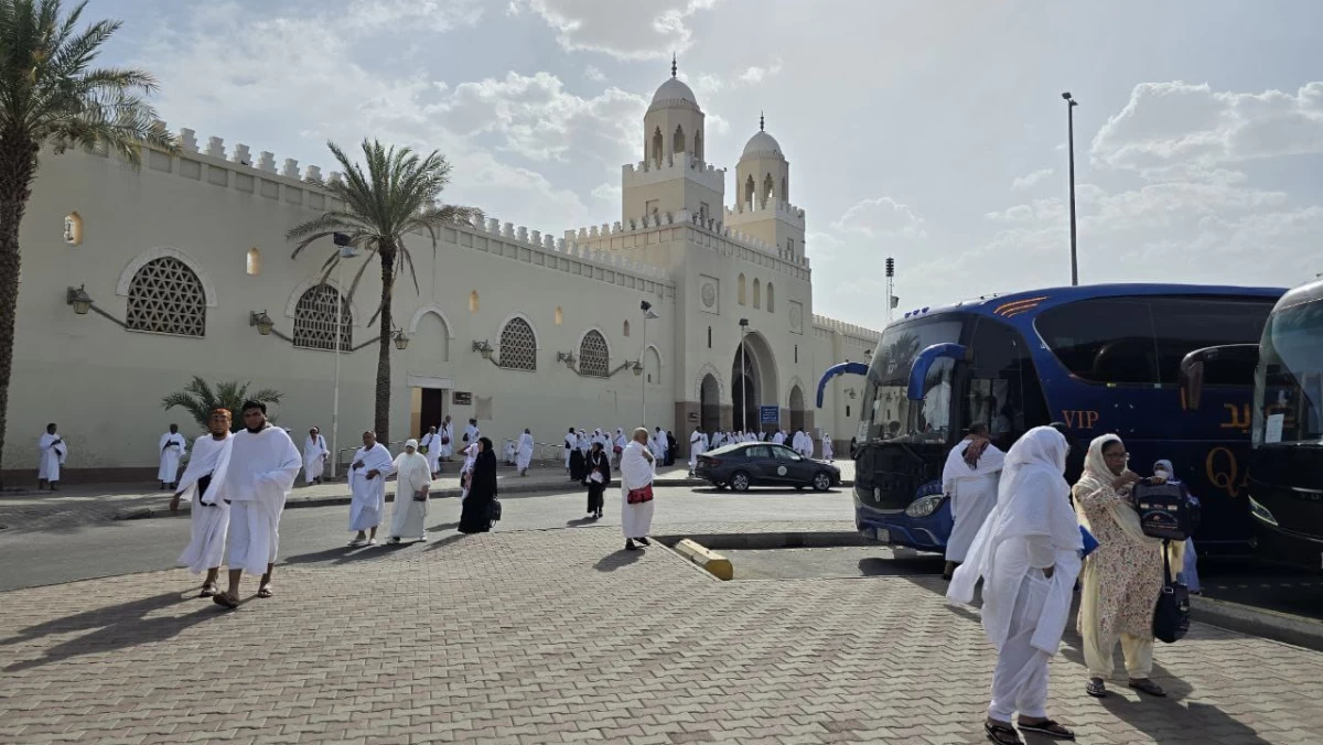 Jemaah Mulai Bergerak dari Madinah ke Makkah: Masjid Bir Ali Jadi Tempat Miqat
