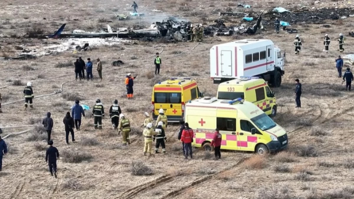 Kronologi Pesawat Azerbaijan Airlines Jatuh di Kazakhstan, 30 Orang Lebih Tewas