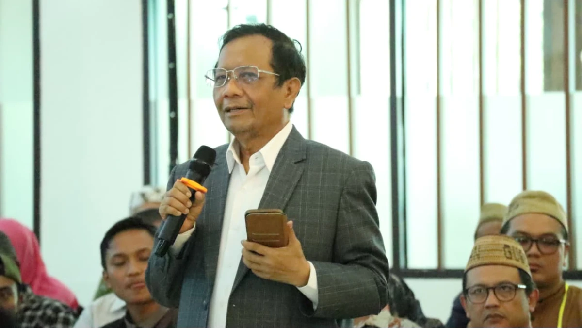 Mati-matian Merawat Kekuasaan, Kedaulatan Hukum Dirapuhkan, Mahfud MD: Negara Goyah