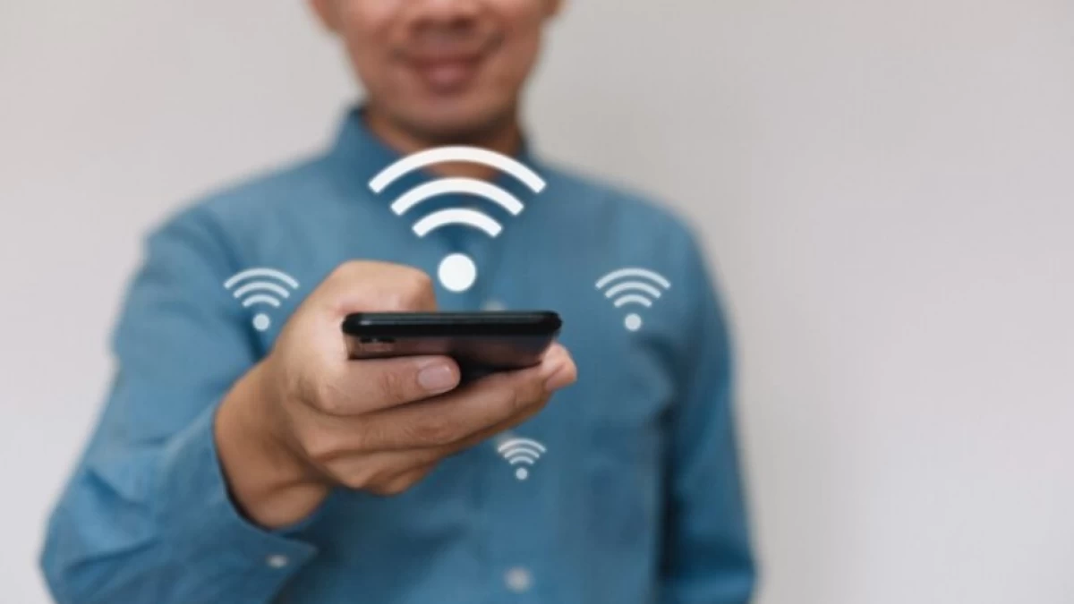 Diam-diam Pakai Wifi Tetangga, Bagaimana Hukumnya?