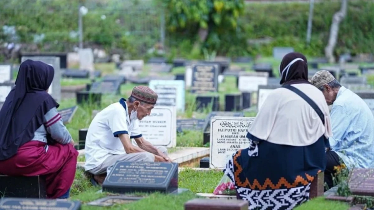 Khutbah Jumat: Sya’ban, Ruwah, dan Pelestarian Tradisi Ziarah Kubur