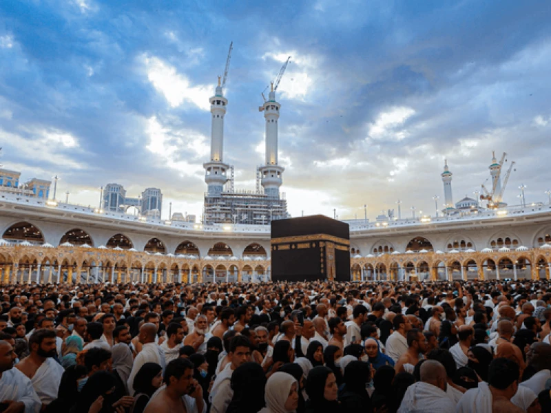 Arab Saudi Luncurkan Visa Berlaku Satu Tahun, Jemaah Bisa Bolak Balik Umrah