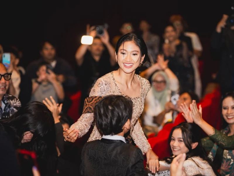 Jejak Claresta Taufan, Lulusan Arsitektur Kesohor di Film Pangku