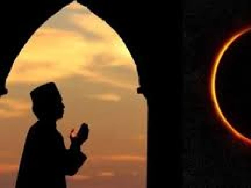 Malam Ini Gerhana Bulan, Berikut Tata Cara Sholatnya yang Beda dengan Biasanya