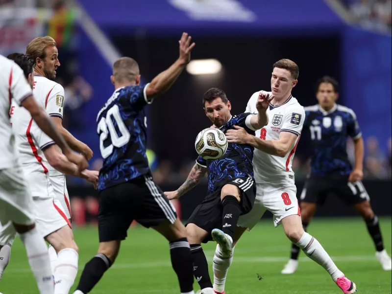 Kane dan Pandit Sepakat Taktik 'Terlalu Cepat Bertahan' Jadi Awal Petaka Inggris Dipukul Balik Argentina
