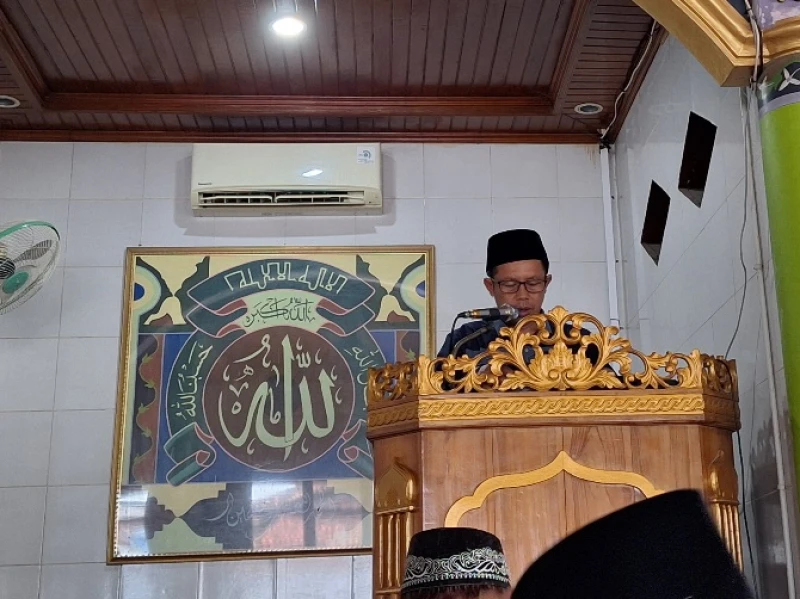 Khutbah Jumat: Utamakan Kebutuhan dari Keinginan untuk Hidup yang Bahagia