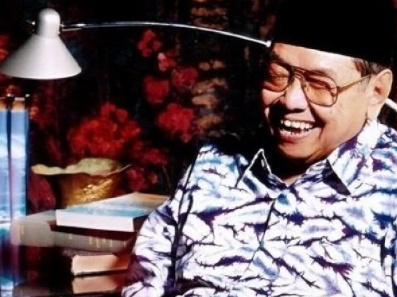 Mobil Gus Dur Dikejar Dua Polisi Pake Moge, Ternyata Minta Sesuatu