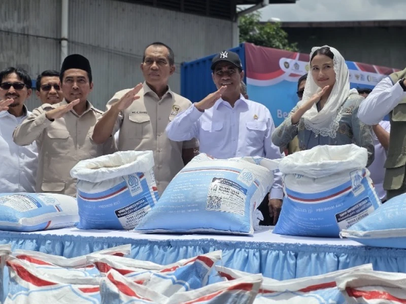 Perdana, Pemerintah Ekspor 2.280 Ton Beras Nusantara untuk Jemaah Haji 2026