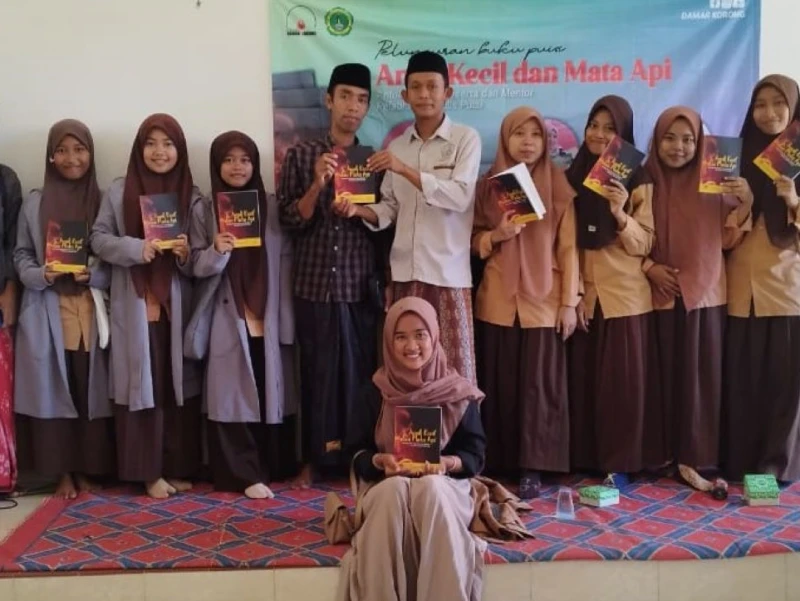 Dedikasi A Warits Rovi: Guru yang Menyemai Penulis Muda Berprestasi