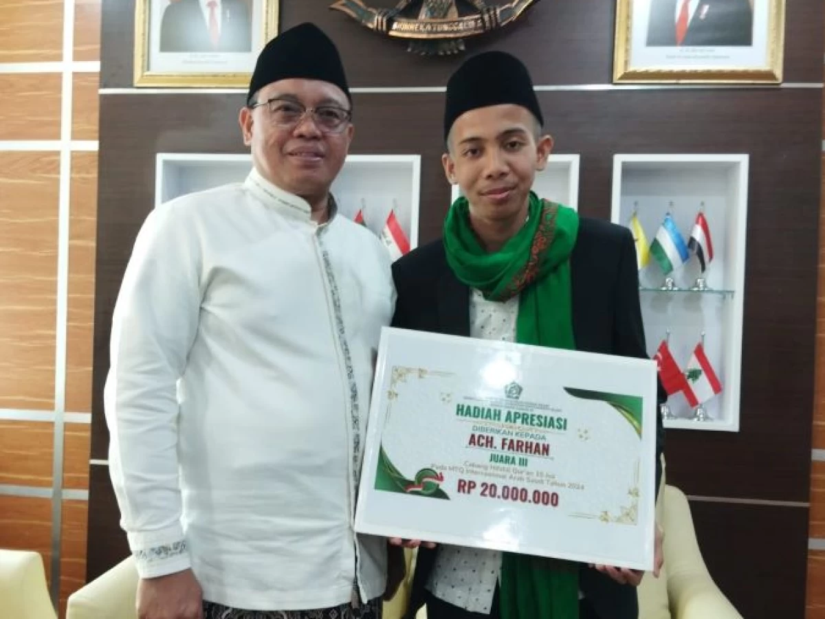 Ach Farhan, Hafiz Muda asal Pamekasan Sabet Juara Ajang MHQ Internasional di Saudi