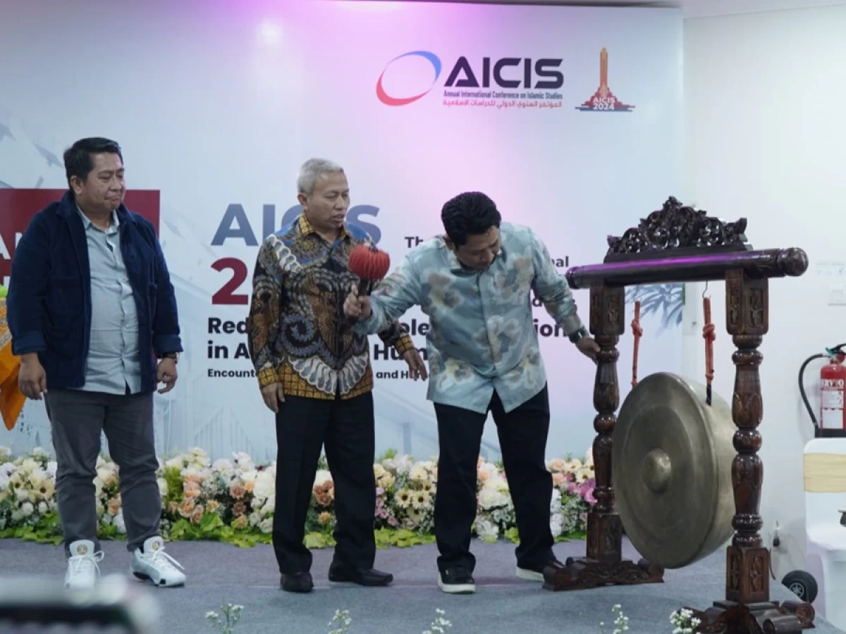 Berpadunya Kudapan Halal & Jurnal Ilmiah dalam Expo AICIS 2024