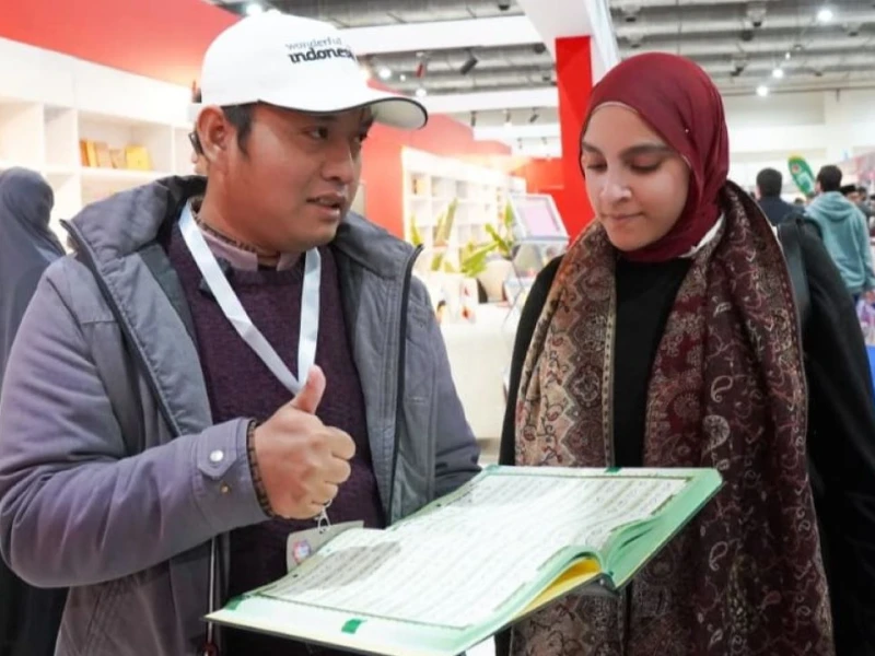 Indonesia Hadirkan Mushaf Al-Qur’an Isyarat di Cairo International Book Fair