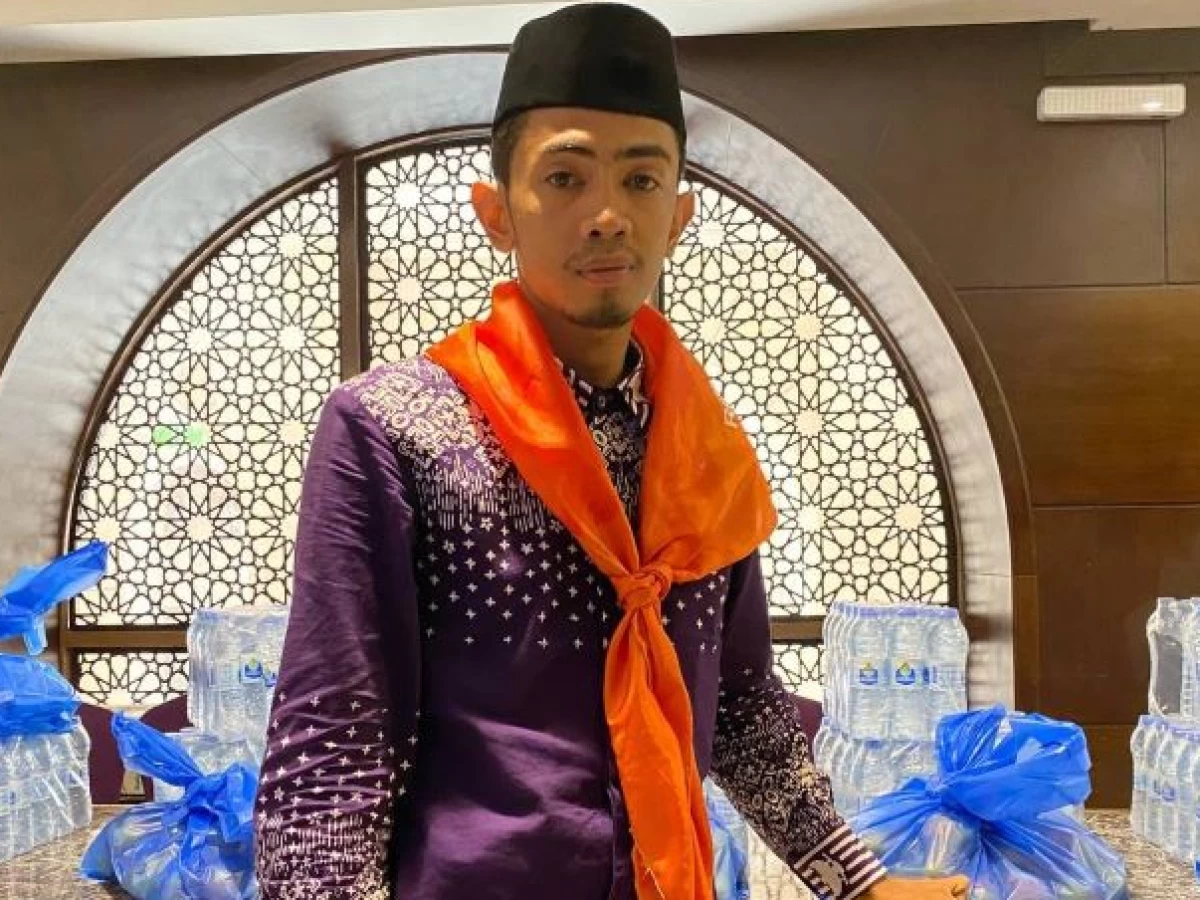 Sedih dan Bahagia, Tukang Dekorasi Pernikahan Gantikan Ibunya ke Tanah Suci yang Meninggal Akibat Kanker