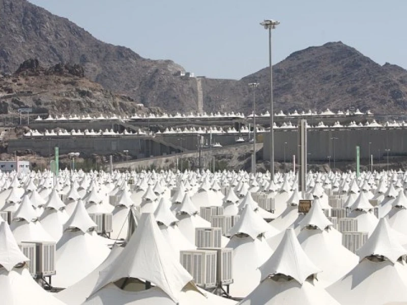 Kemenhaj Larang KBIHU Pasang Identitas di Tenda Arafah dan Mina