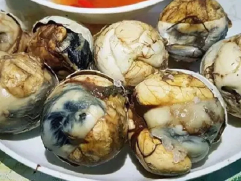 Hukum Makan Balut, Telur Berisi Embrio menurut Syekh Nawawi al-Bantani