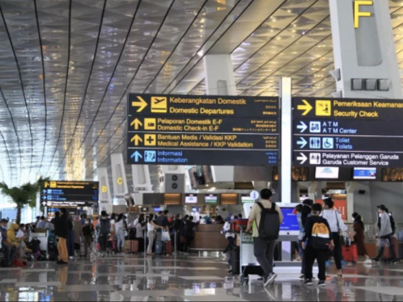 Bandara Soetta Tutup Sementara, 20 Penerbangan Terpaksa Dibatalkan Akibat Abu Vulkanik Anak Krakatau