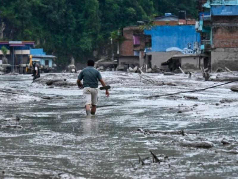 Banjir Nepal-China,  579 Korban Meninggal Dunia, 2.400 Orang Hilang