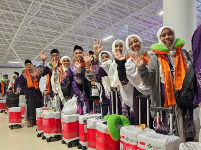 5 Adab ketika Berangkat Haji agar Perjalanannya Lancar dan Diberkahi
