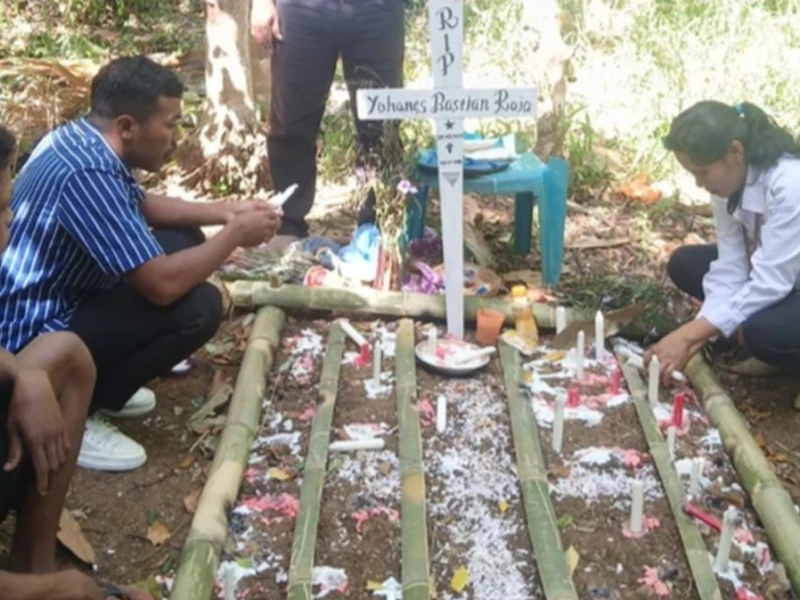 Napas Terakhir untuk Mama dan Negara