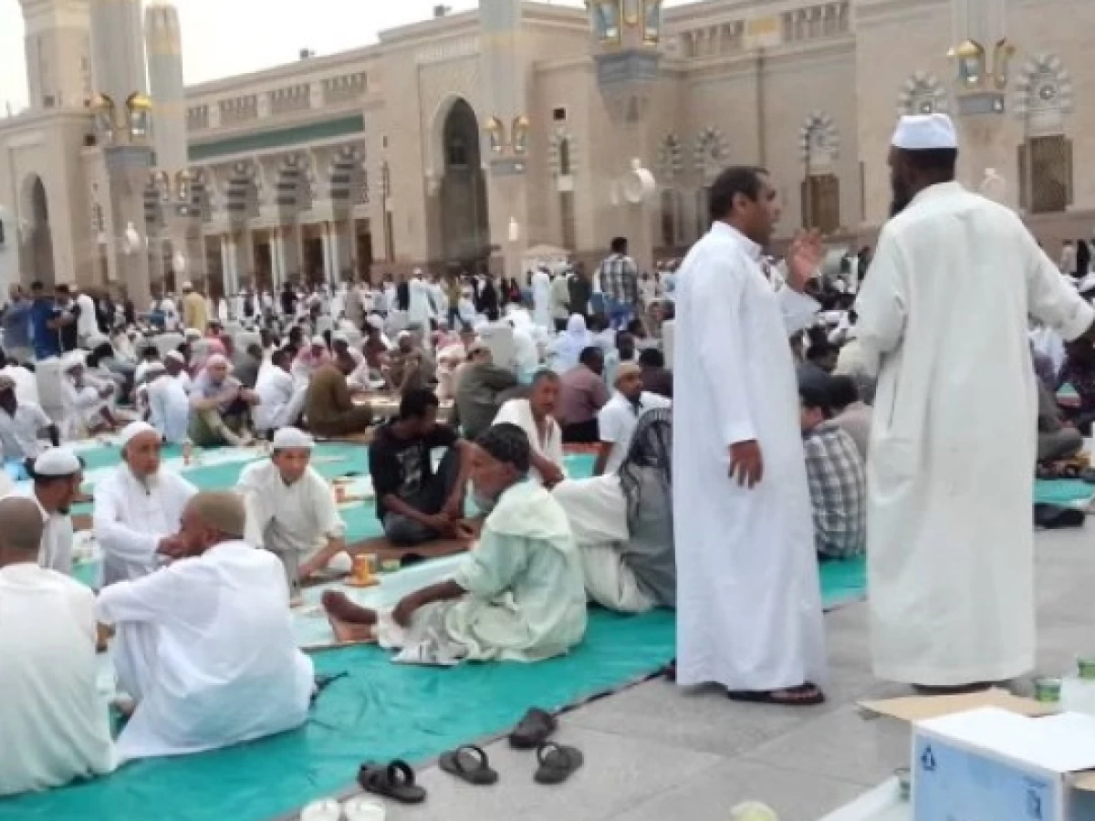 Merasakan Hangatnya 'Kota Nabi' di Bulan Ramadhan