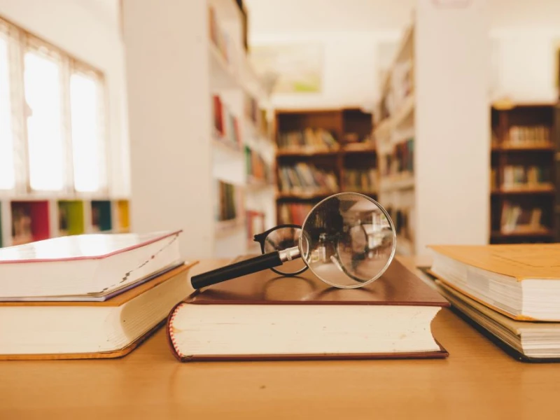 Postmodernisme dan Kontroversi Epistemik dalam Penelitian Pascasarjana
