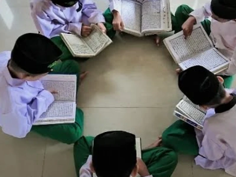 Kabar Baik! Regulasi Ditjen Pesantren Segera Disahkan Presiden