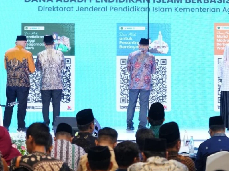 Gerakan Wakaf Pendidikan Islam Diharapkan Jadi Solusi Hapus Kemiskinan Ekstrem