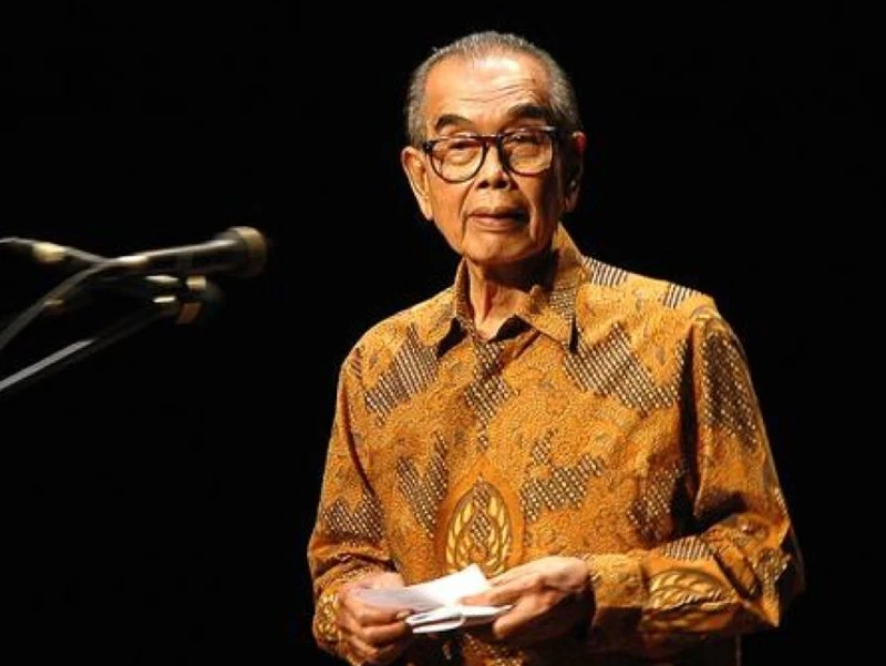 Mei sebagai Buku