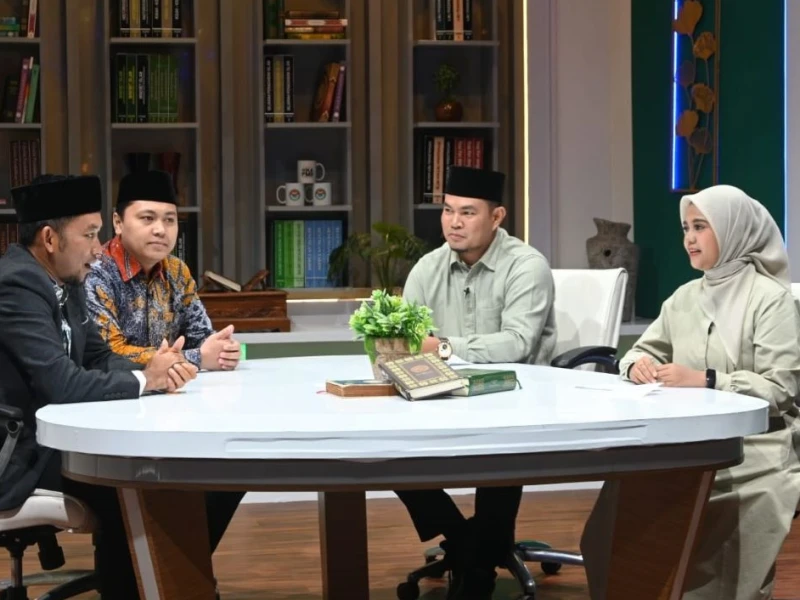Jadi Narsum di TVRI Nasional, Dekan Fakultas Syariah UIN KHAS Jember Bahas Keberagaman dan Kemanusiaan