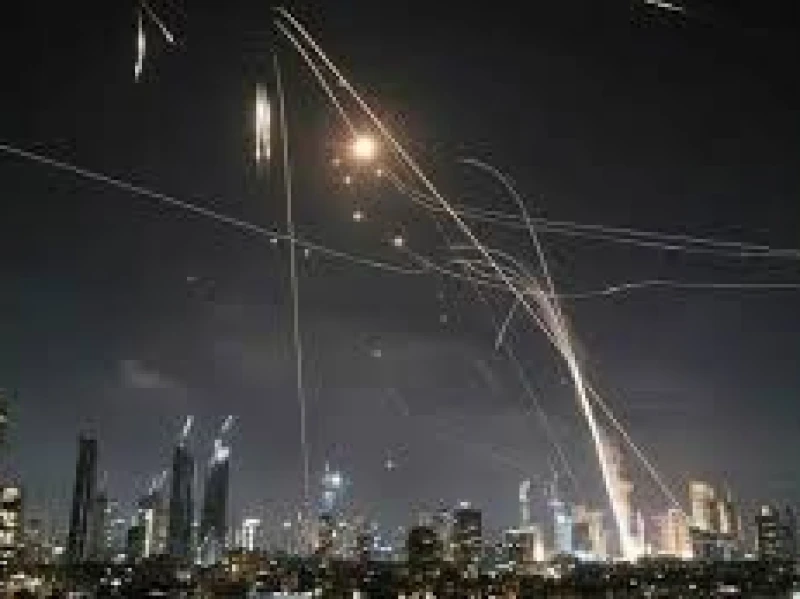 Rahasia Kecanggihan Rudal Hipersonik Iran,  Mengecoh Iron Dome dan Cukup 7 Menit Sampai Israel