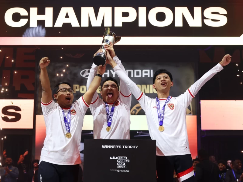 Tumbangkan Brazil, Indonesia Juara Dunia FIFAe World Cup 2024