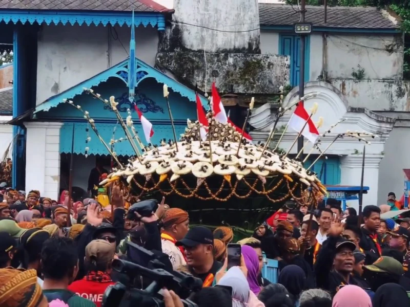 Mengapa Merayakan Maulid Nabi Disebut Bid'ah Hasanah?