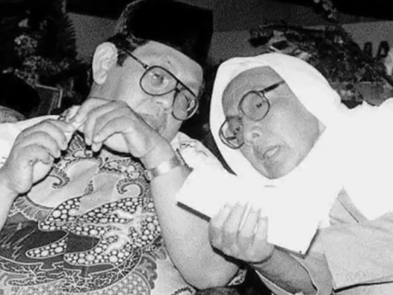Gus Dur dan KH Achmad Sididiq: Duo Kiai Pecinta Musik