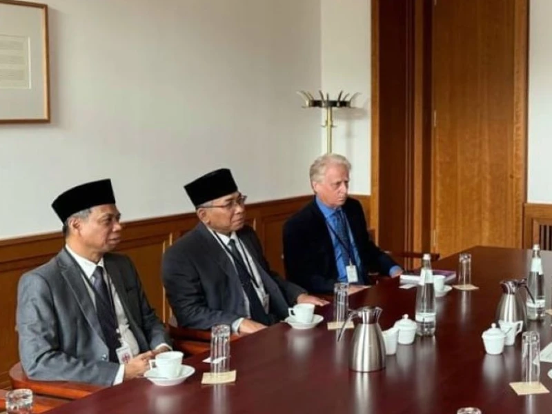 Gus Yahya Temui Pejabat Tinggi Jerman, Bahas Kolaborasi Strategis untuk Misi Kemanusiaan Global