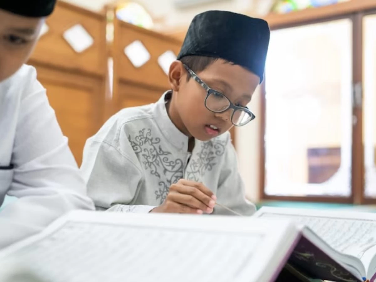 Ilmu Bermanfaat: Definisi dan Doa untuk Meraihnya