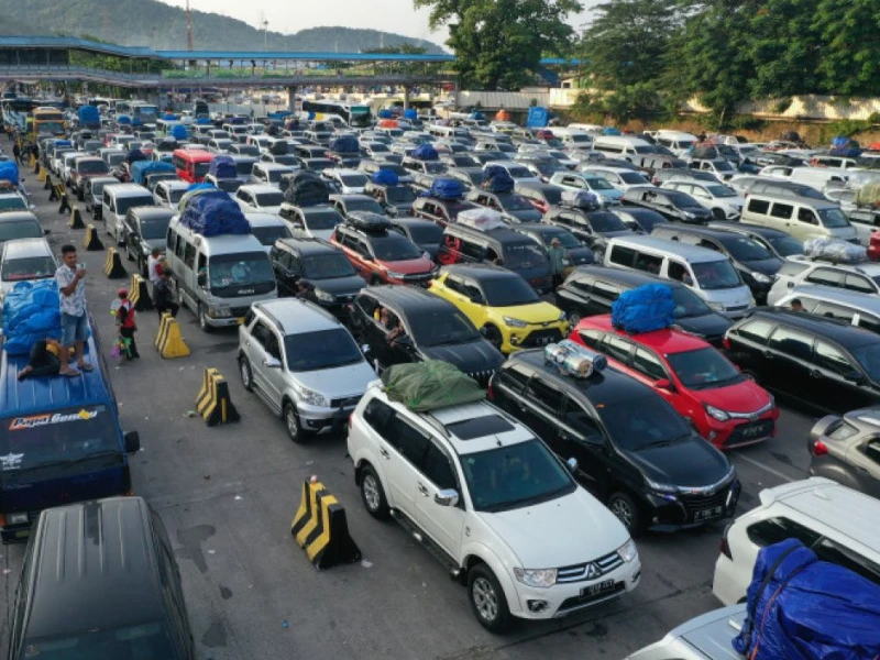 Kapolri Prediksi Puncak Arus Mudik Lebaran pada 28-30 Maret 2025