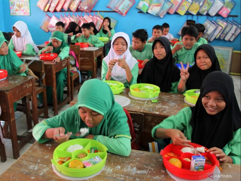 Menu Makanan di Program MBG Diklaim Tetap Bergizi Meski Tanpa Susu