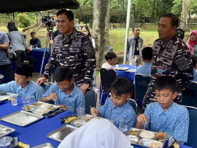 Awal Januari 2025 Ada 10 Dapur Umum TNI AL yang Siap Dukung Program Makan Bergizi Gratis