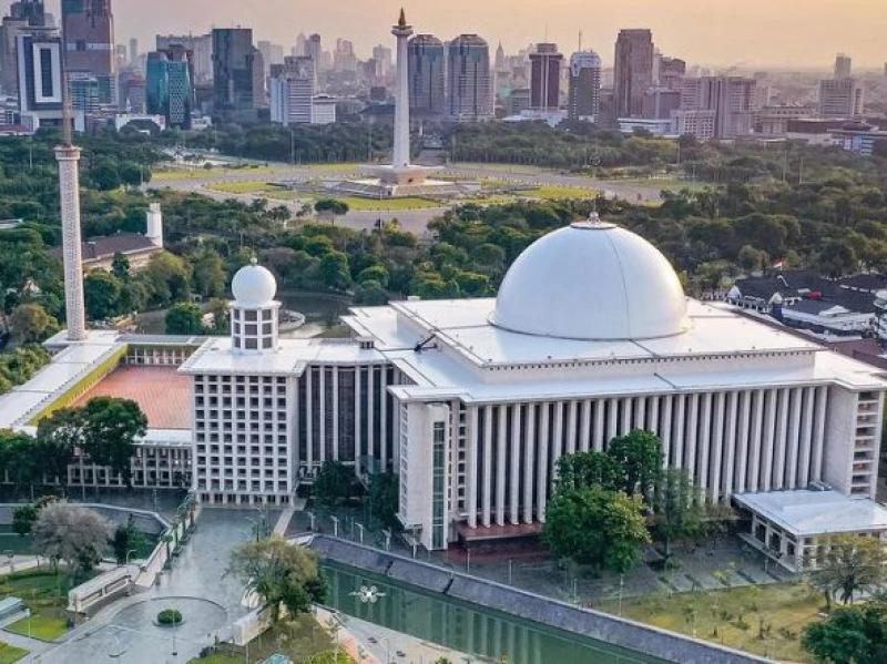 Kedubes Uni Emirat Arab Sponsori Buka Puasa Bersama di Masjid Istiqlal Jakarta