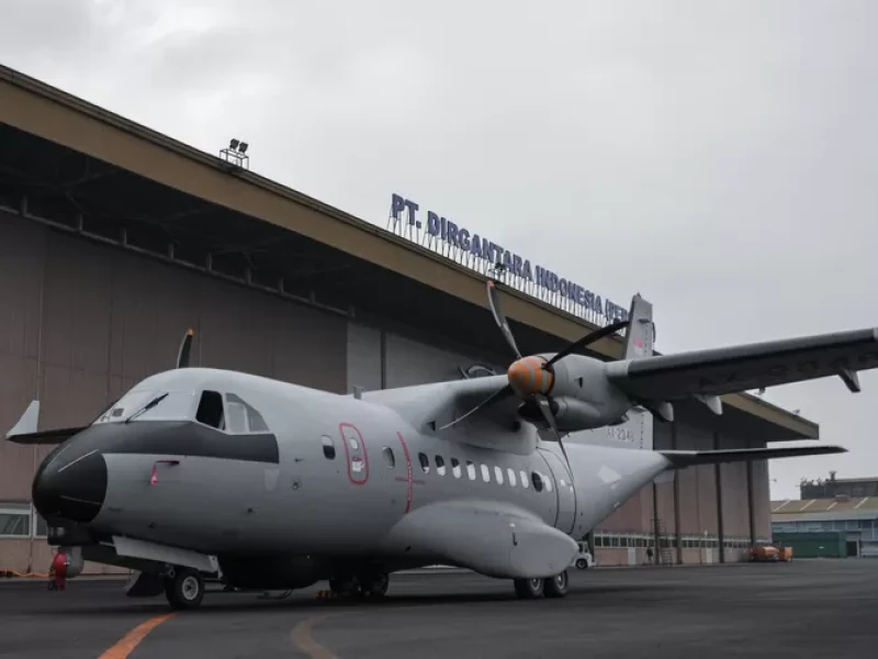 PT DI Bakal Siapkan 20 Pesawat CN235 untuk 3 Matra TNI