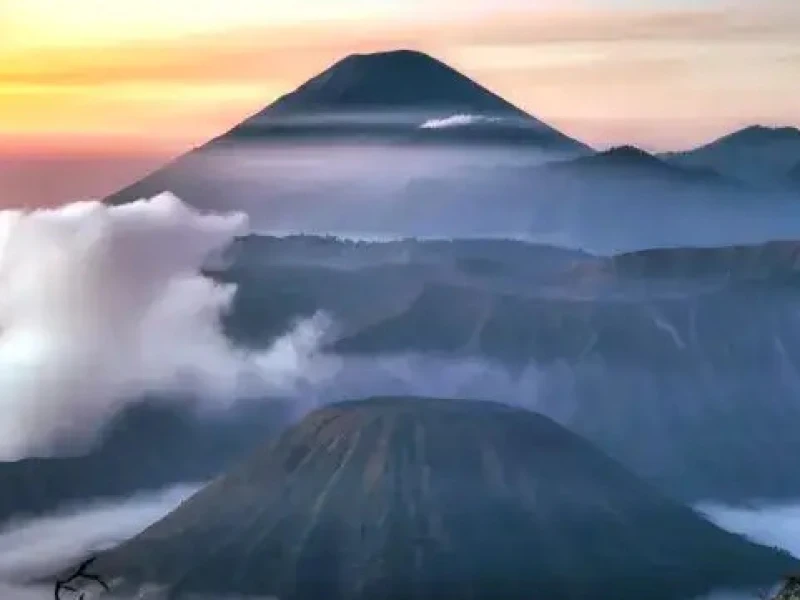 Erupsi Gunung Semeru Hari Ini dan Info Status Terbaru