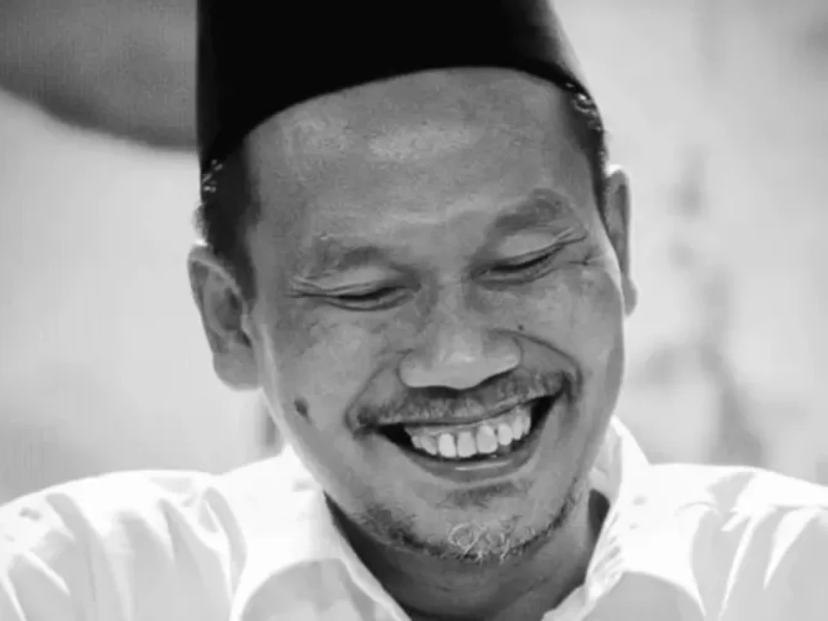 Gus Baha Ditanya Umrah atau Haji Dulu? Dijawab: Berarti Orang Itu Nggak Terlalu Saleh