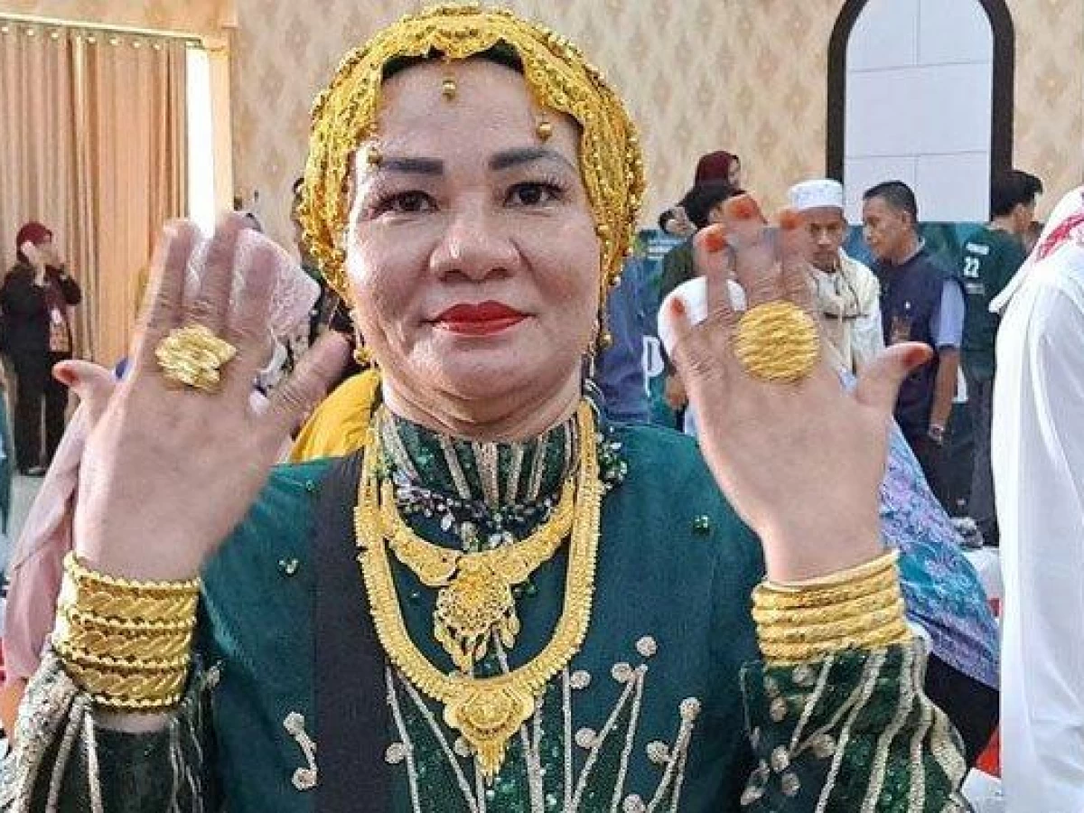 Ibu-ibu Jemaah Haji, Perhatikan Barang Bawaan sebelum Akhirnya Menyesal